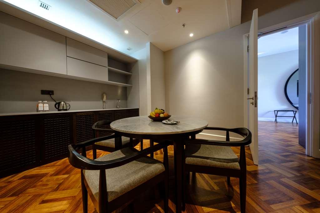 Lone Pine, Penang, A Tribute Portfolio Resort Бату-Феррінгі Номер фото